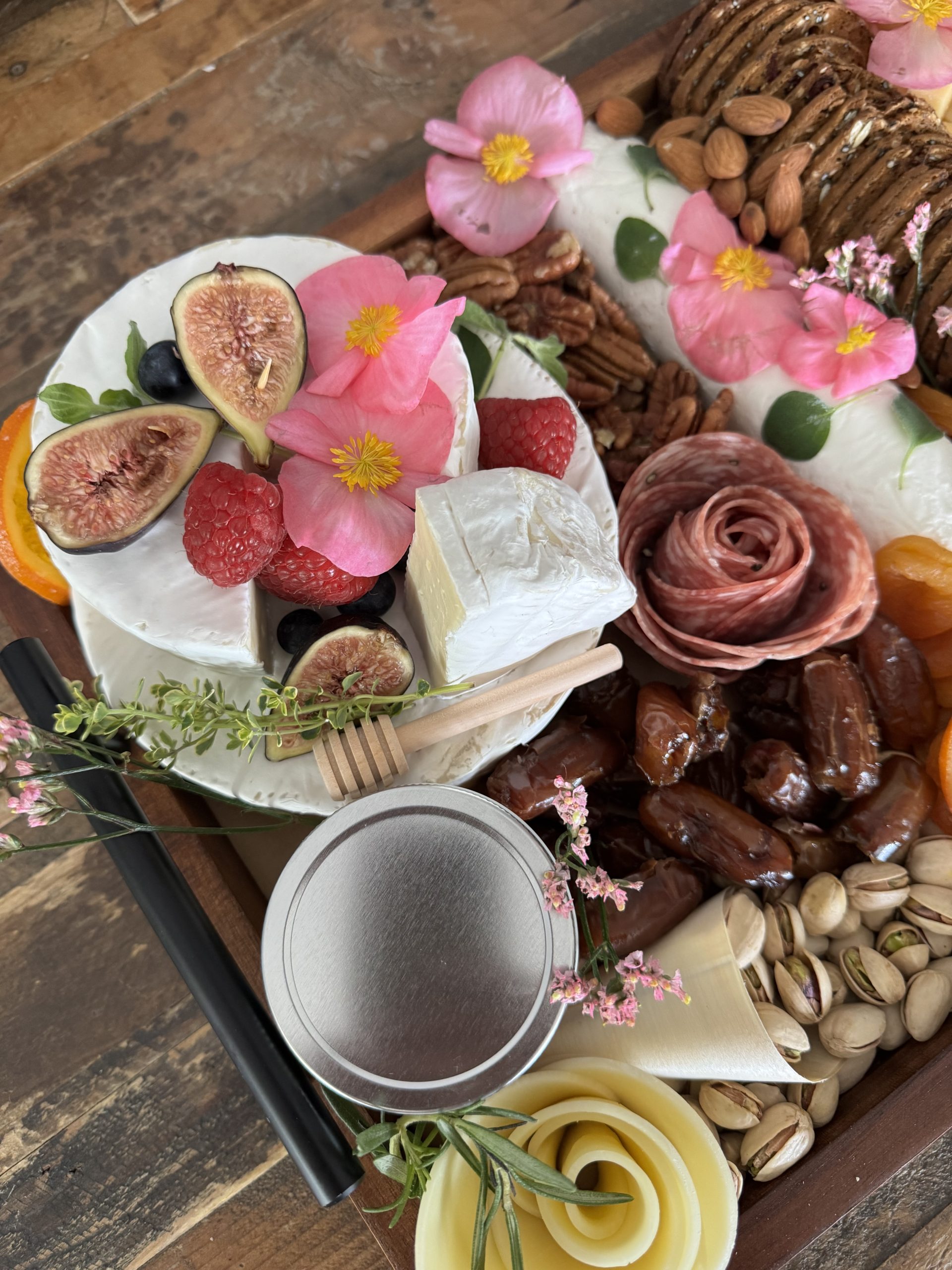 Charcuterie Boards vs Traditional Catering for La Jolla Event