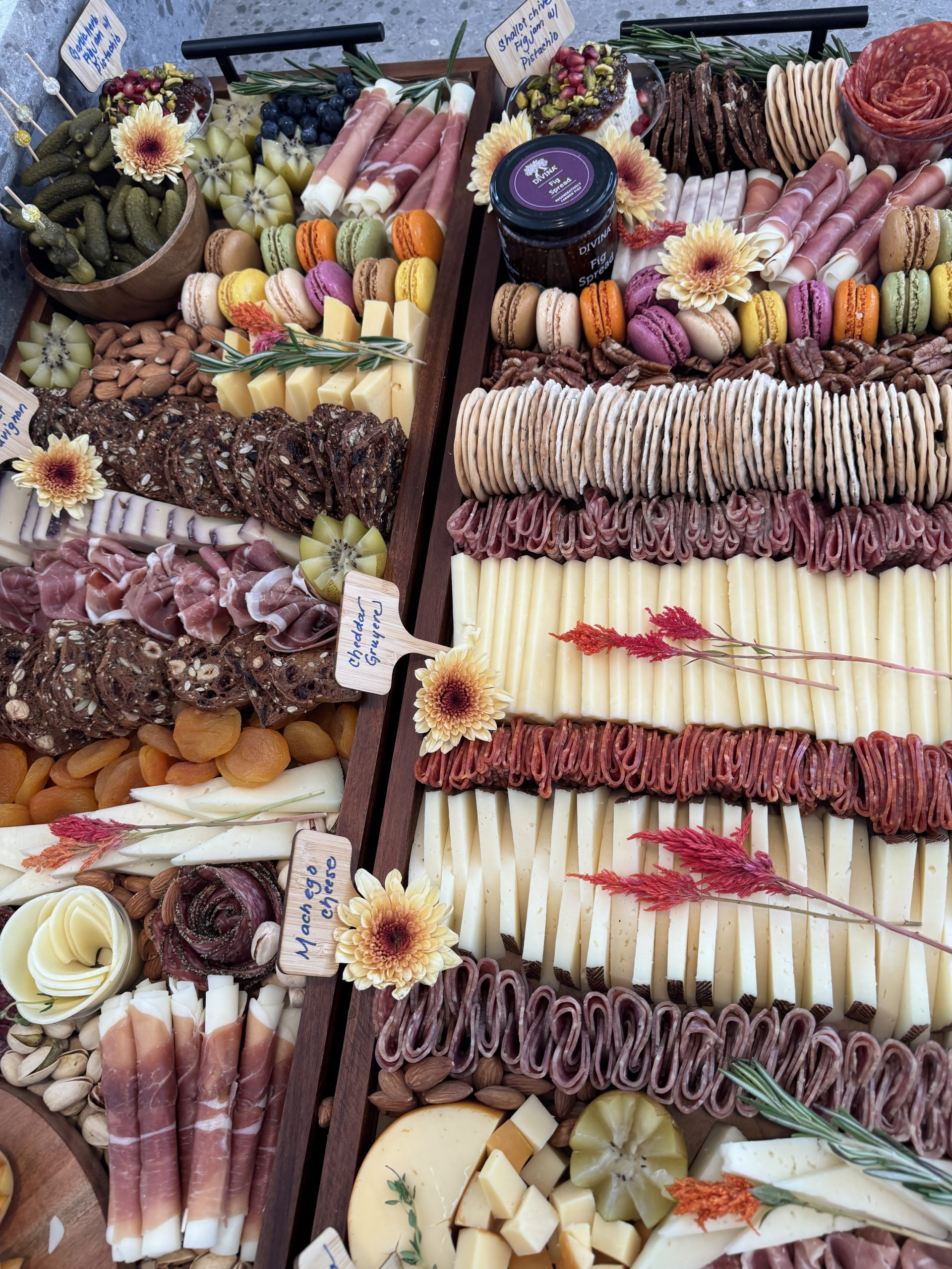 How to Choose the Right Charcuterie Board Size for La Jolla Party